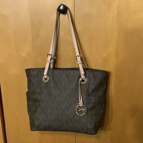 Michael Kors Handbags - Michael Kors brown monogram tote